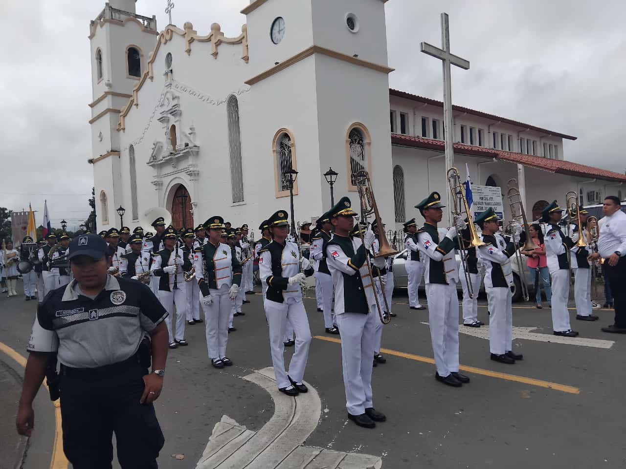 Participación de la banda de música en el mes de La Patria